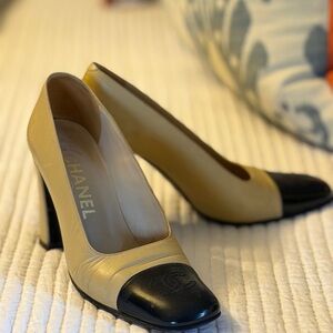 CHANEL Beige Leather Pumps with Black Cap Toe
